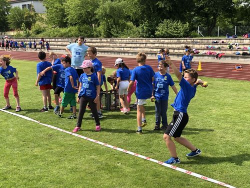 300 Kinder strahlen bei WLV Kinderleicht-Athletik in Winterlingen mit der Sonne um die Wette