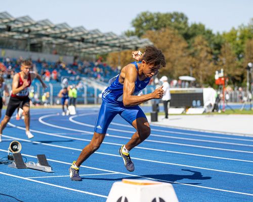 Malik Skupin-Alfa erfüllt U20-EM-Norm in Pfungstadt