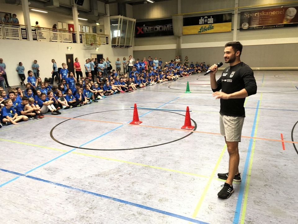 Ulmer Zehnkämpfer sorgen für Stimmung bei WLV Kinderleicht-Athletik VOR ORT 
