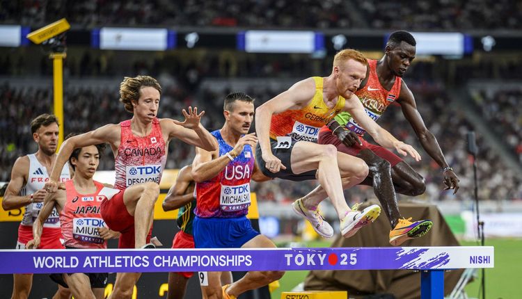 Frederik Ruppert (LAV Stadtwerke Tübingen) im Finale über 3.000 Meter Hindernis 