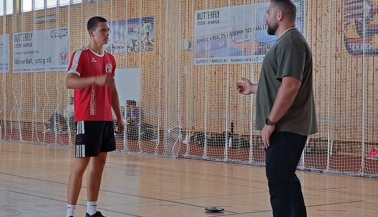 Individuelles Training und Gespräche, hier mit Artur Hoppe, ...