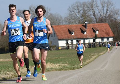 Nicole Möbius und Lorenz Baum gewinnen den 15. Kiebinger Osterlauf