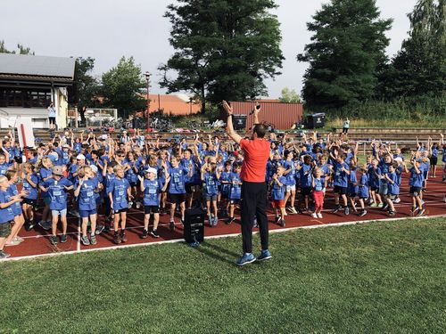 WLV Kinderleicht-Athletik VOR ORT bei strahlendem Sonnenschein in Langenargen