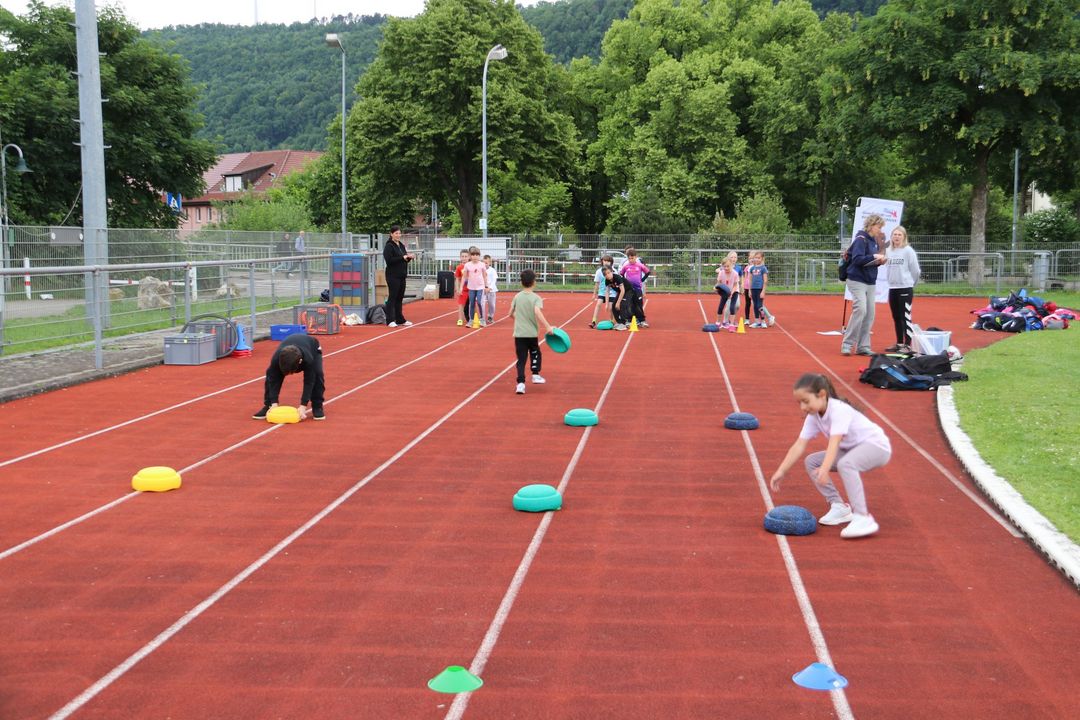 Leichtathletik-Highlight vor den Pfingstferien an den Grundschulen Geislingen und Heimsheim