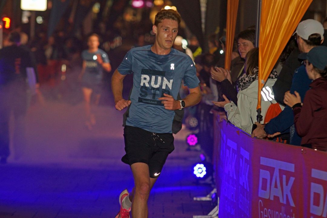 Stuttgart erleuchtet beim SportScheck Night Run