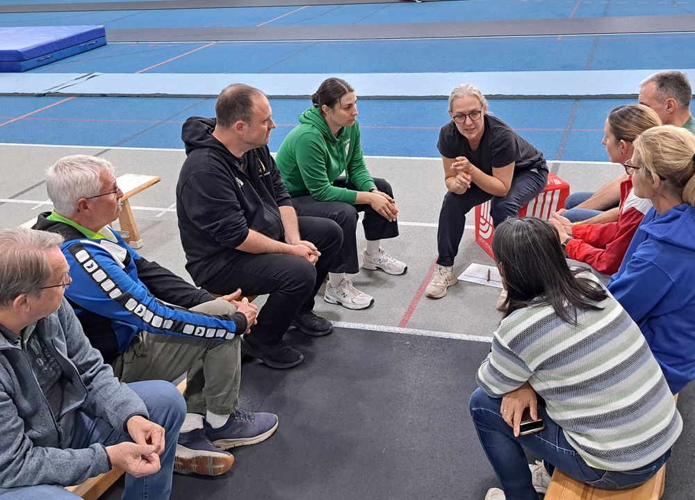 gehören dazu wie Gespräche mit den Vereinstrainern, wie hier beim Sprint mit Cathleen Tschirch