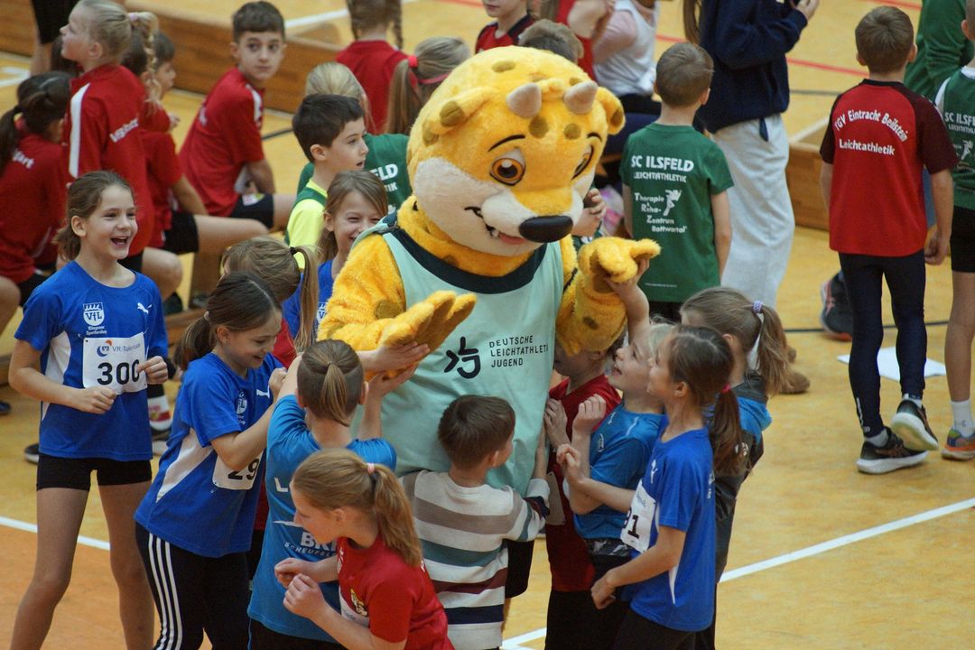 Sportliche Höchstleistungen und besondere Gäste beim KiLA-Pokal