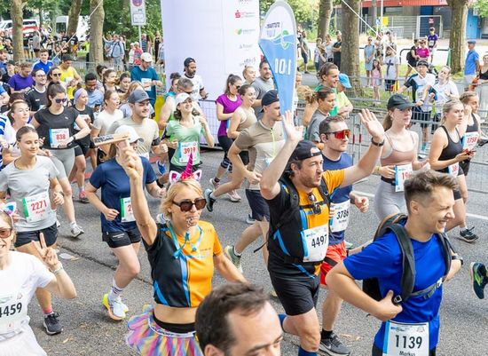 Mitlaufen. Mitfeiern. Mitten in Stuttgart.