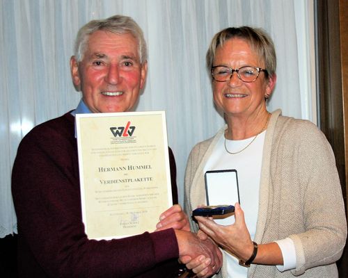 Verdienstplakette des WLV für Hermann Hummel