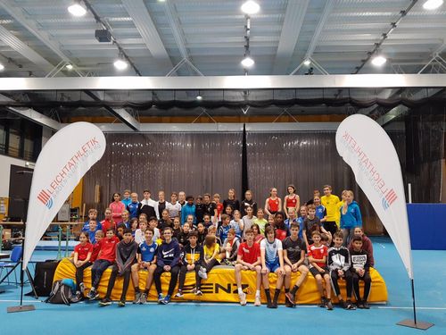 Teilnehmerrekord beim Mehrfach-Sprungcup in Stuttgart und Offenburg