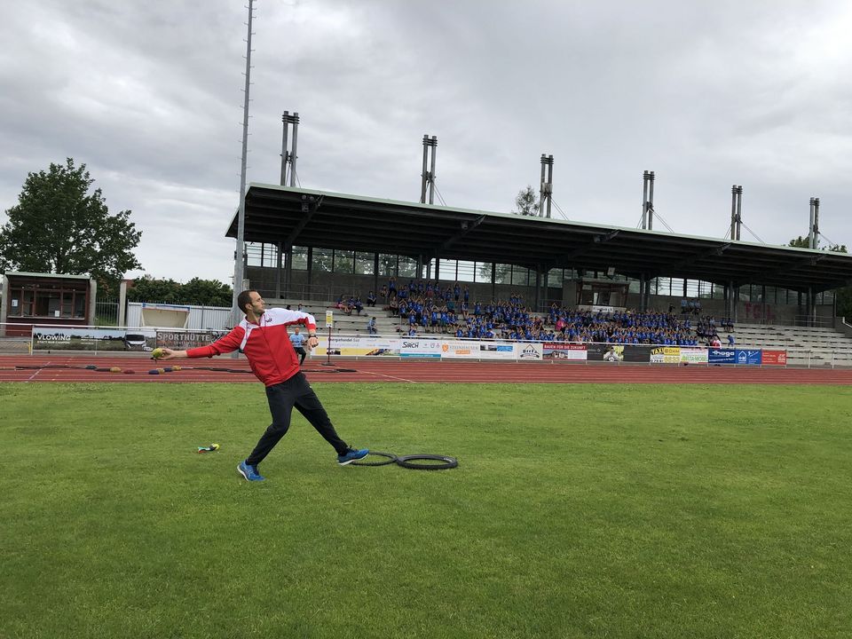 Tolle Stimmung trotz Regen bei WLV Kinderleicht-Athletik VOR ORT in Leutkirch 