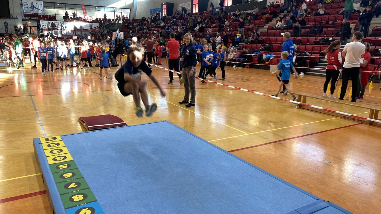 „Ein Fest der Kinderleichtathletik“: Begeisterung beim VR-Pokal Kinderleichtathletik des WLV in der SCHARRena Stuttgart