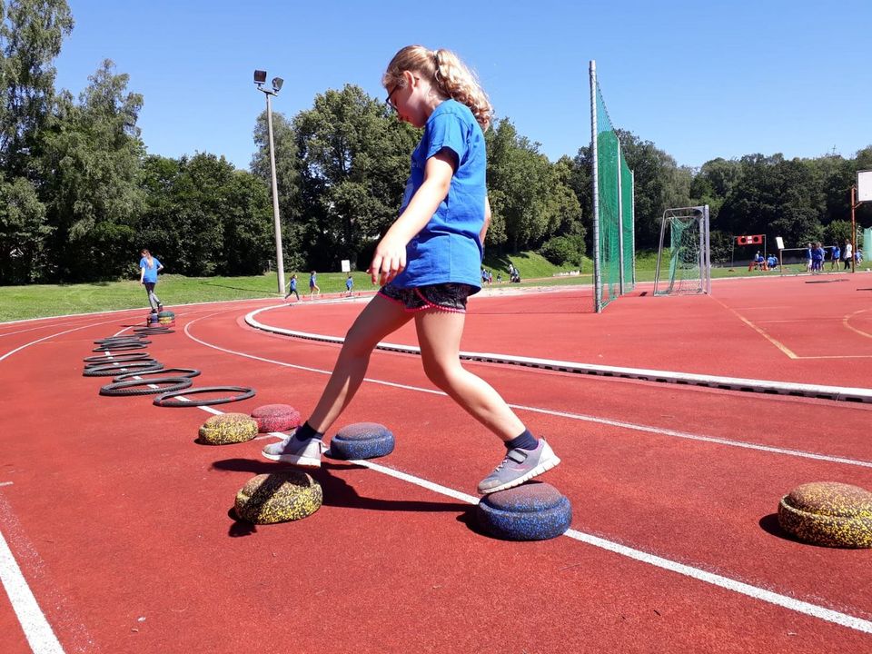 VfB Spieltags-Lauf mit Kinderleichtathletik-Station