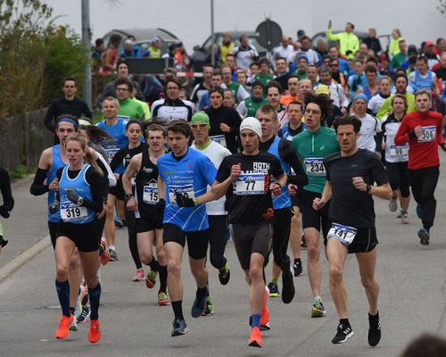 Schnelle Zeiten trotz kühler Witterung beim Osterlauf in Kiebingen