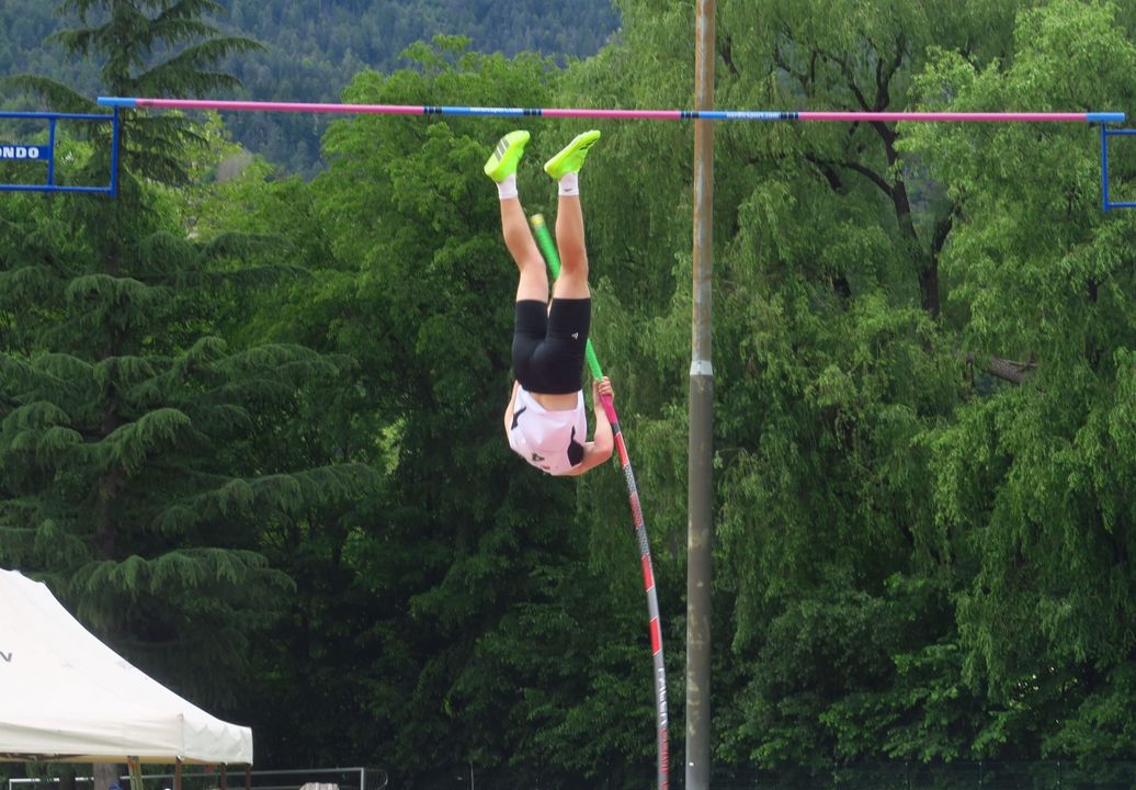 Jonathan Hummel schwang sich über 4,60
