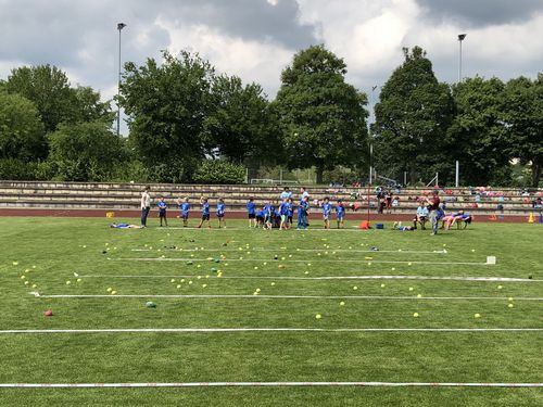 300 Kinder strahlen bei WLV Kinderleicht-Athletik in Winterlingen mit der Sonne um die Wette