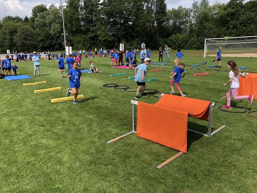 WLV Kinderleichtathletik VOR ORT und VR-Talentiade im Ernwiesenstadion - „Volles Haus“ mit rund 750 Kindern bei der Premiere der Doppelveranstaltung