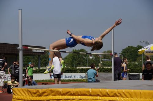 Ein Sprung-Fest beim 1. Team Hoch-Sprungcup der Leichtathletik Baden-Württemberg