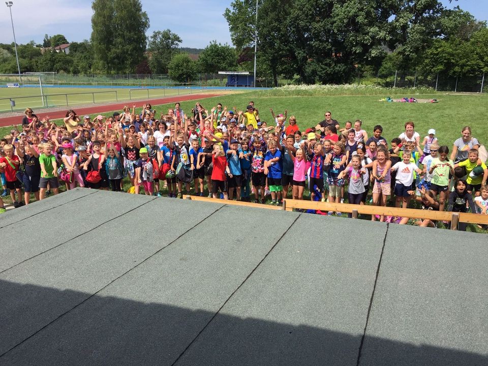 Bundesjugendspiele in Geislingen zusammen mit Leichtathletikabteilung 
