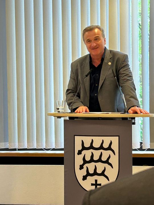 Dieter Locher erhält Ehrennadel des Landes Baden‑Württemberg