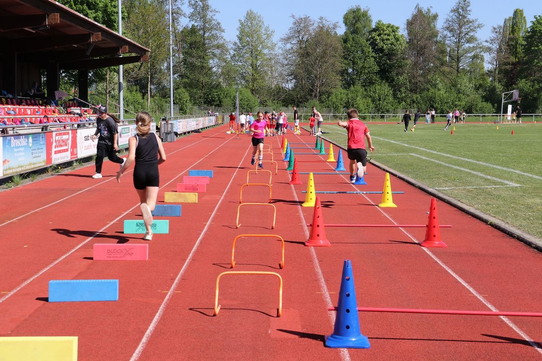 Eröffnungsveranstaltung der Schulprojektreihe „Grundschule trifft Kinderleichtathletik“ in Württemberg