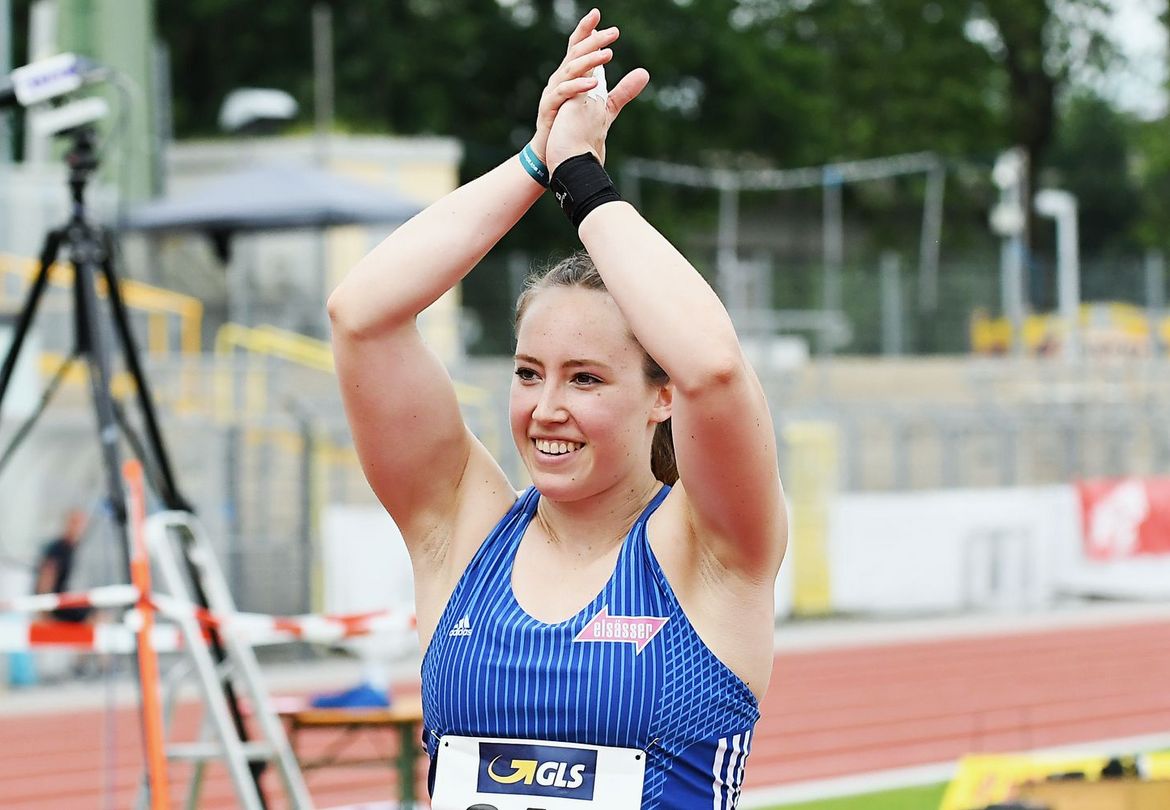 Verabschiedung von Lea Riedel (VfB Stuttgart) und Tim Nowak (SSV Ulm) bei den BW Leichtathletik Hallen-Finals